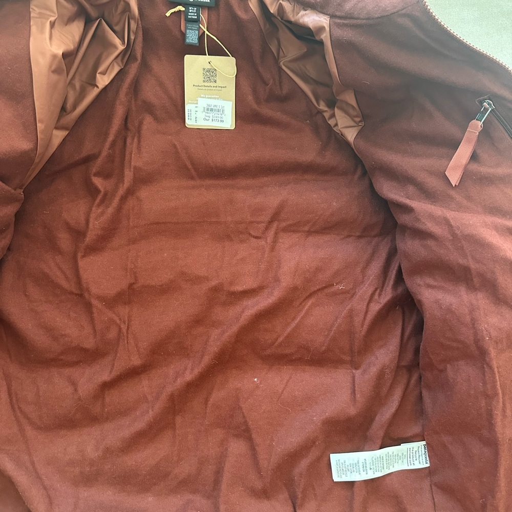 Red Patagonia Cotton Down Jacket - Picture 5 of 8